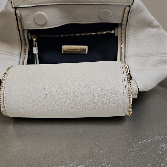 Tory Burch Half-Moon Satchel (pre-loved) - Picture 6 of 10